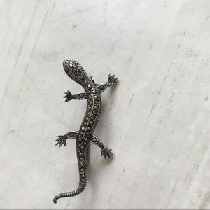 VTG chameleon Marcasite pin